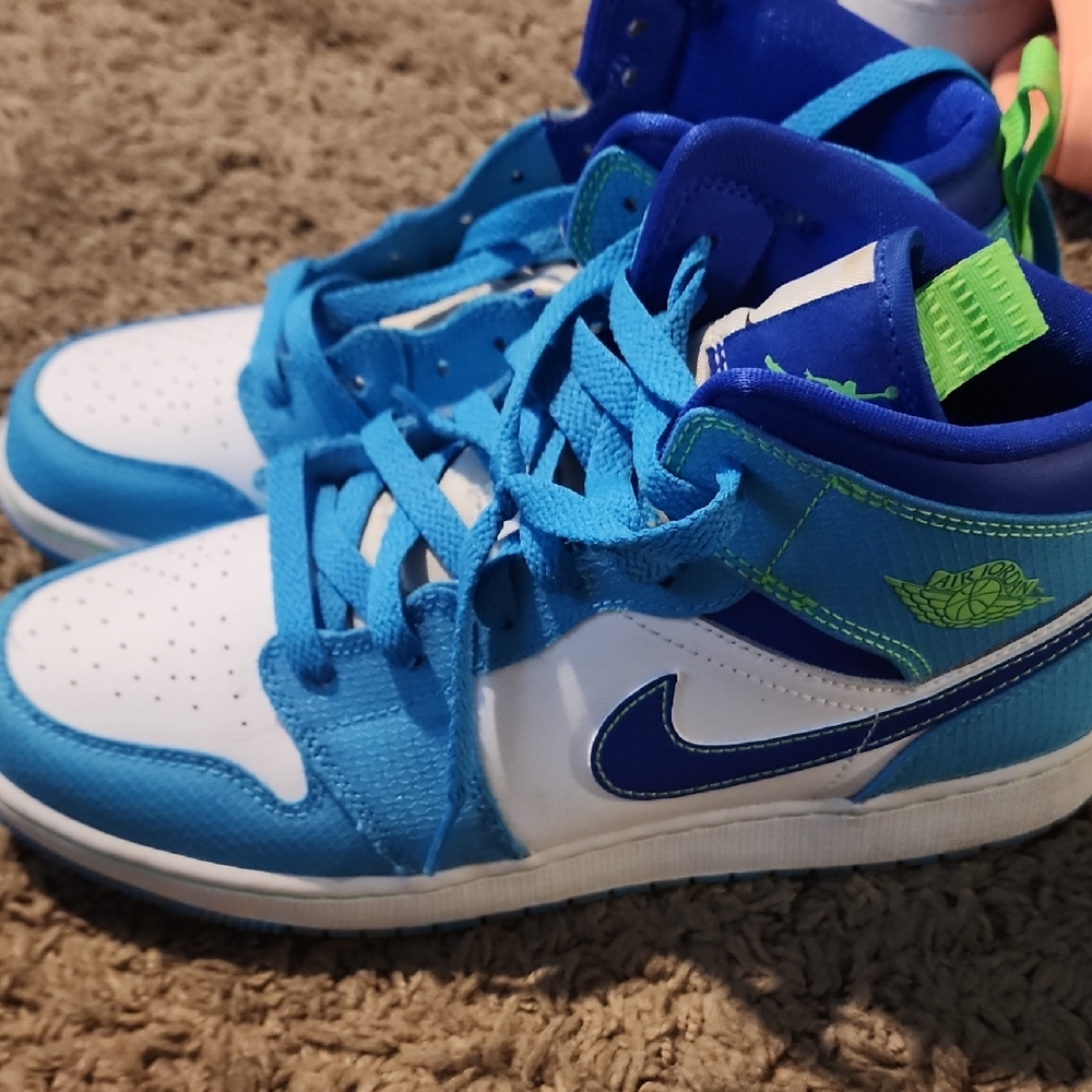 Jordan Kids Sneakers in Blue and White